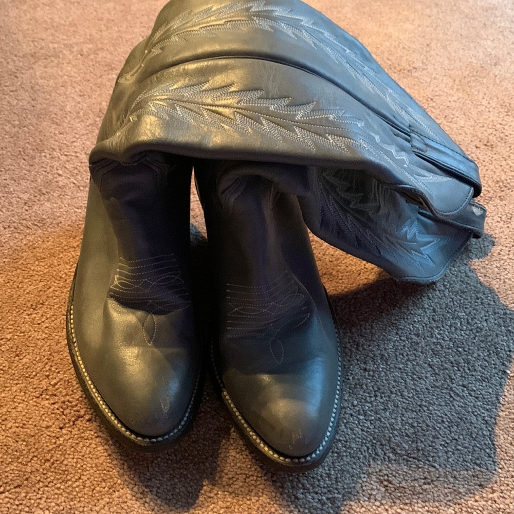 Women’s Abilene 6.5 grey cowboy boots